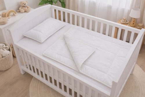  Babapaplan lapospárnával töltettel fehér